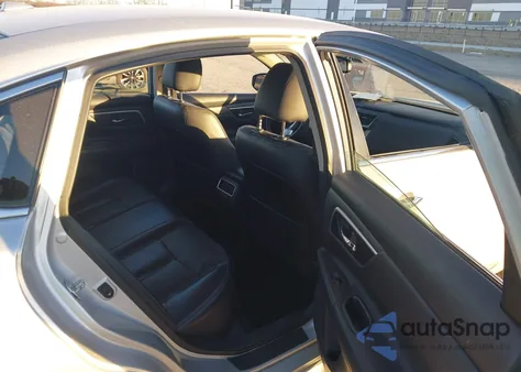 2018 Nissan Altima 2.5 Sl z USA, uszkodzony, nr VIN 1N4AL3AP1JC212730